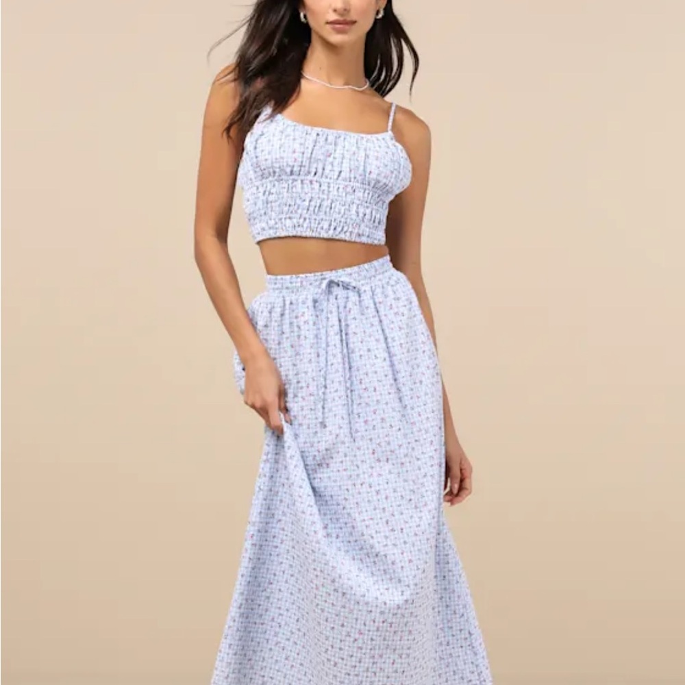 Elegant Blue Patterned Women's Skirt and Crop Top